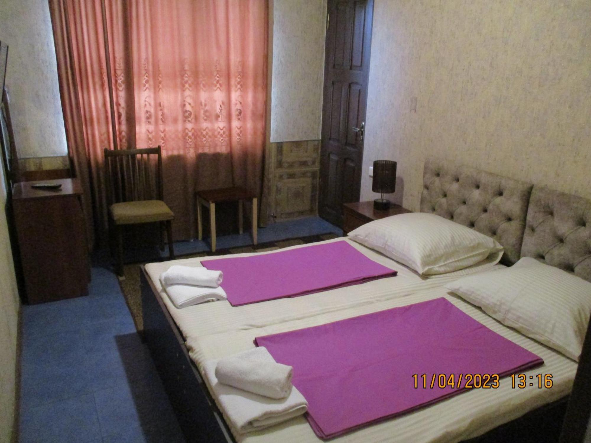 Guest House Nino มาคินจอรี ห้อง รูปภาพ